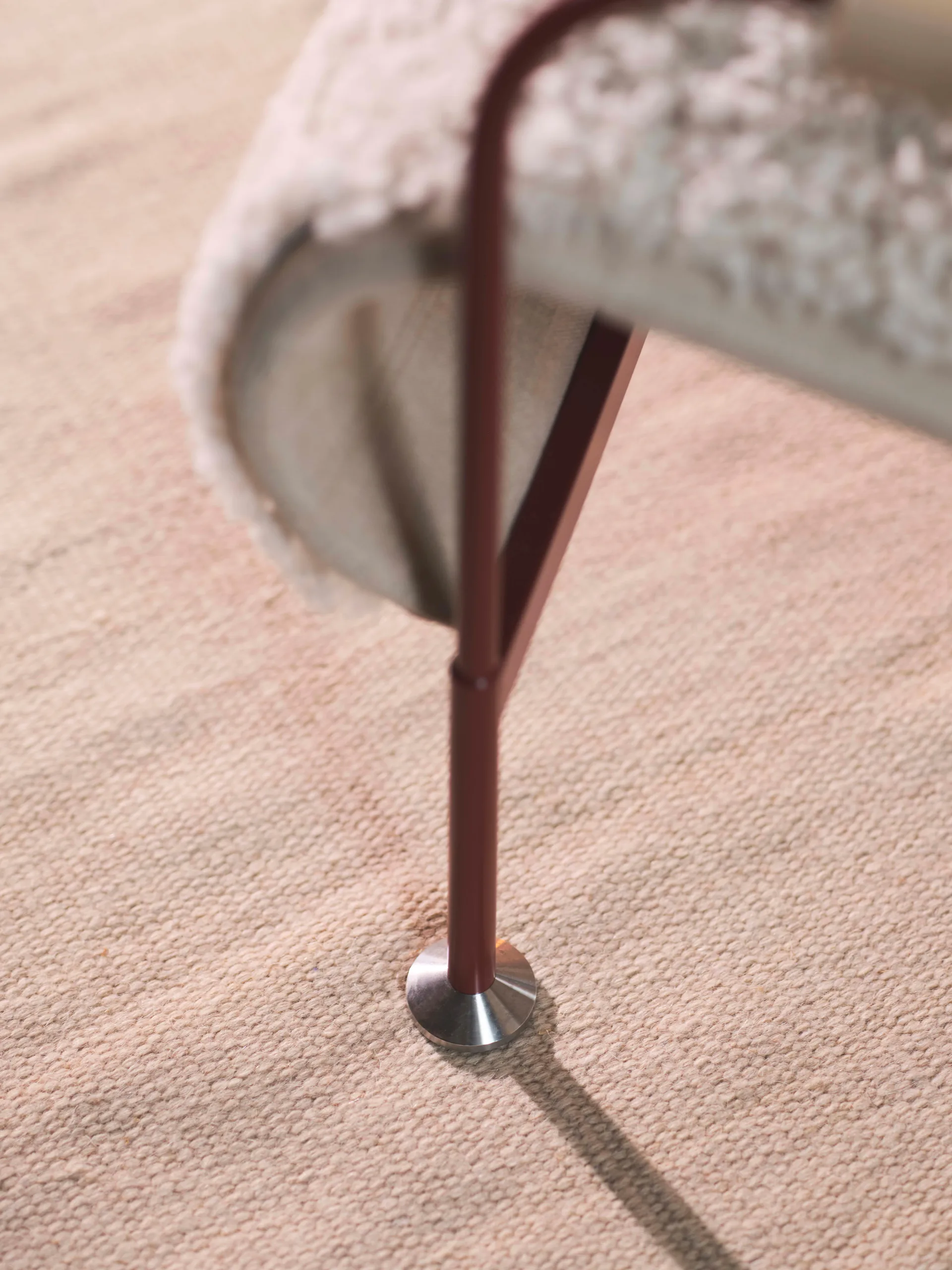 Serpentine armchair, Leather Elmo Soft Light Brown-chrome-tärnsjö Cognac Swedese