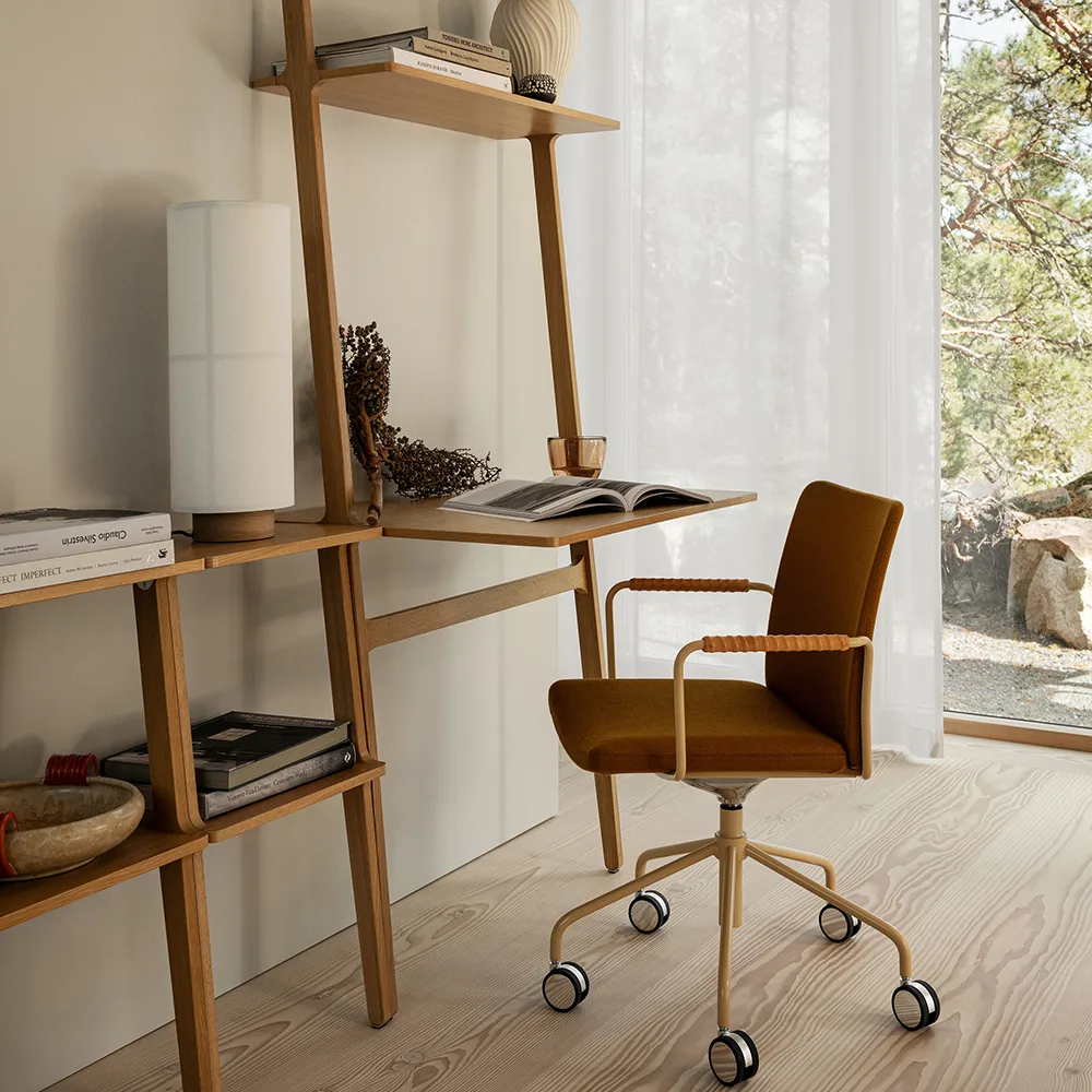 Stella office chair adjustable, Leather elmosoft 33004 brown, chrome, without flexible back Swedese