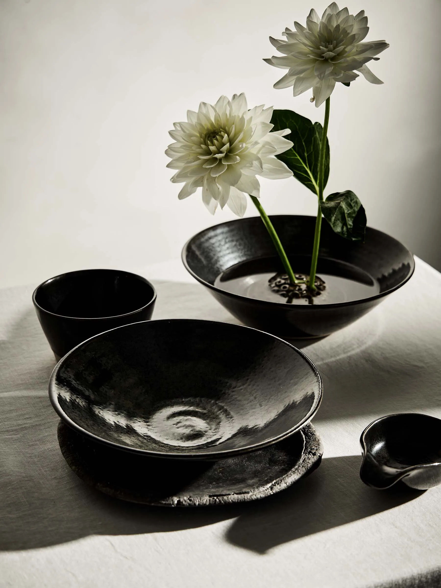 Fenix serving bowl mini 8x12 cm, Brown-black Tell Me More