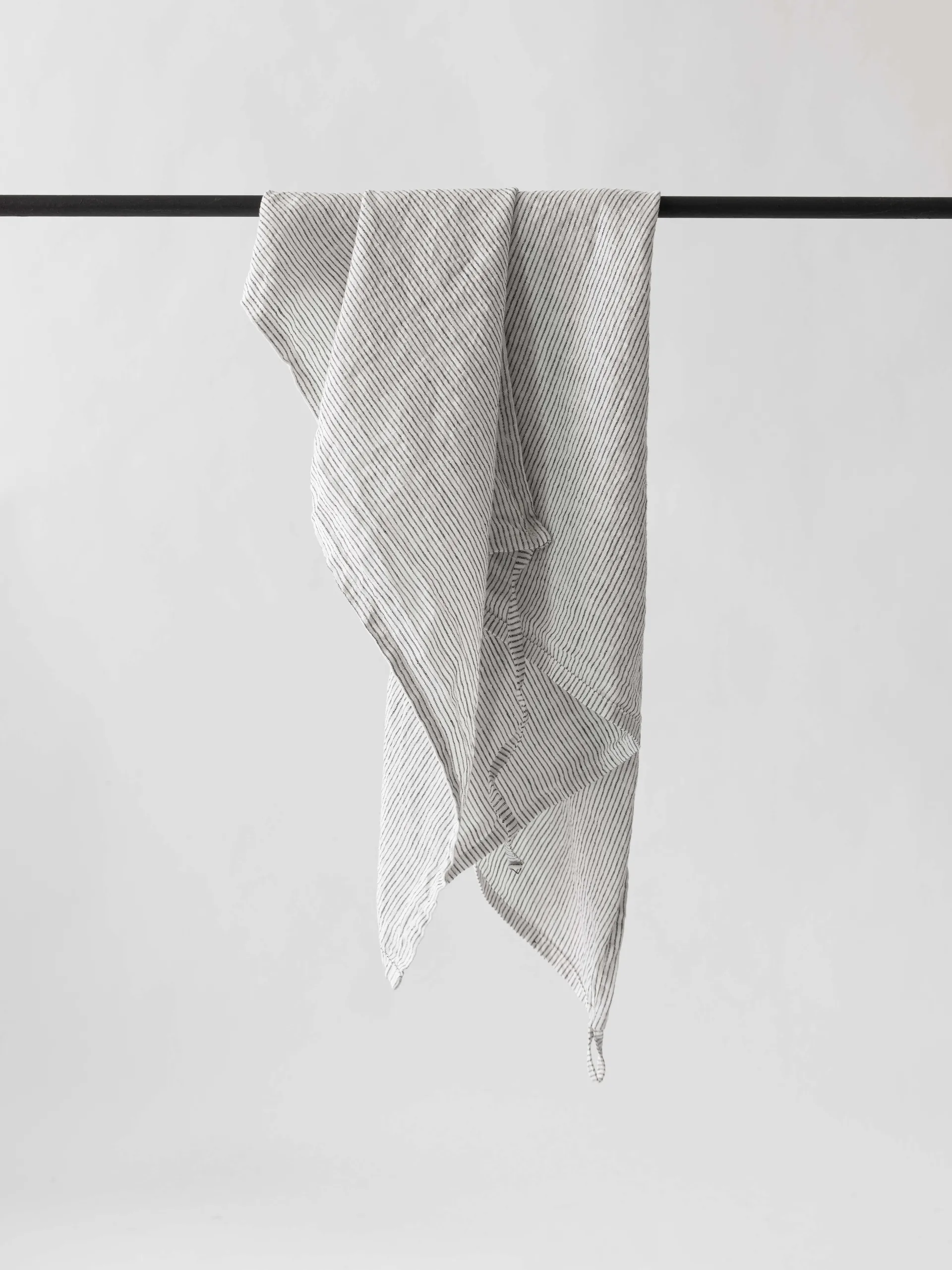 Tell Me More kitchen towel linne 60x80 cm, Pinstripe Tell Me More