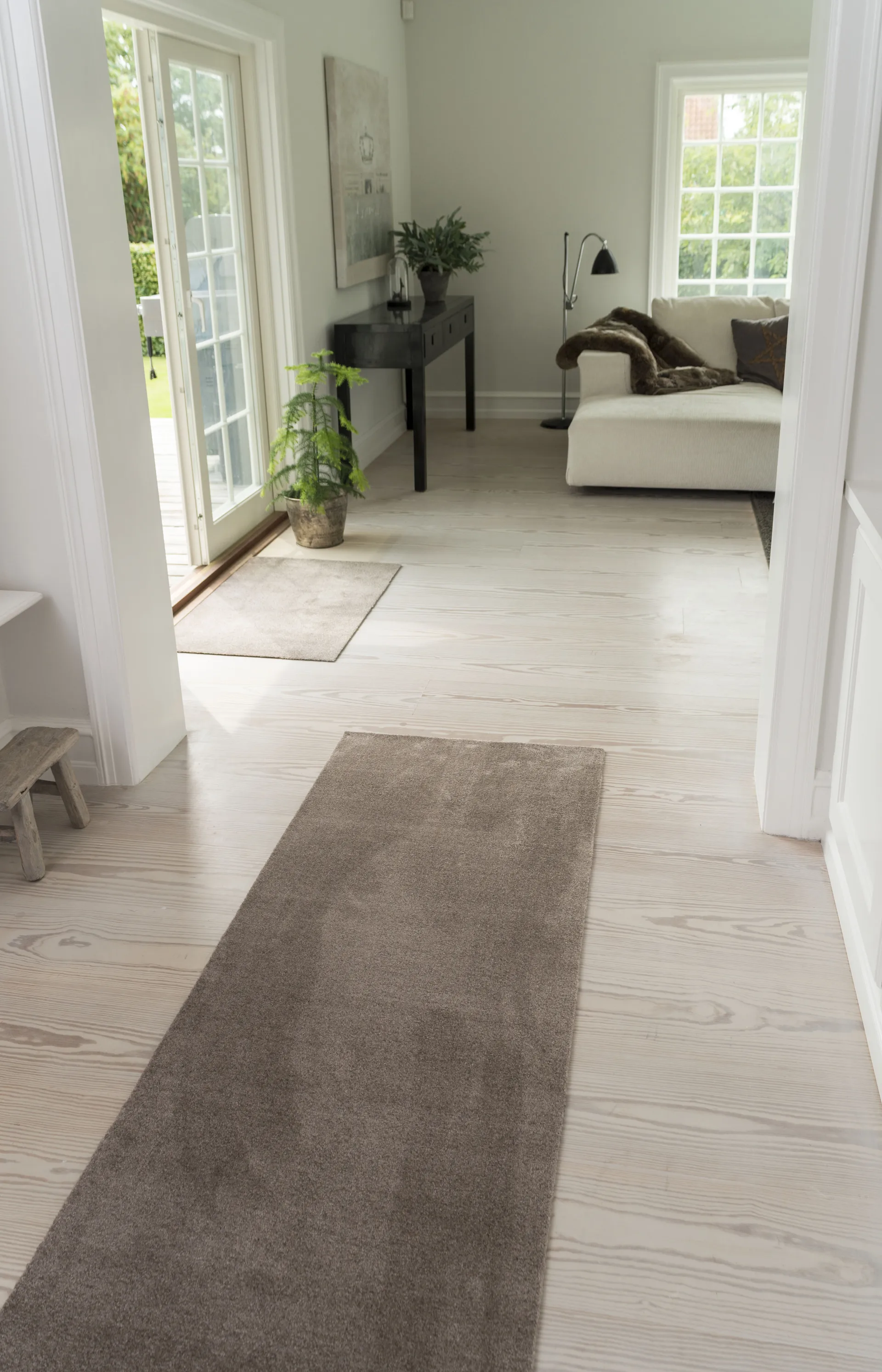 Unicolor hallway rug, Sand. 90x200 cm tica copenhagen