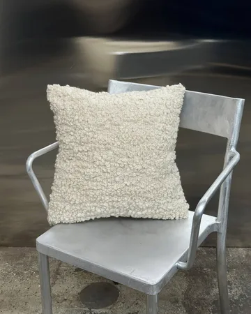 Levantin cushion - Off white, 45x45 cm - Tinted
