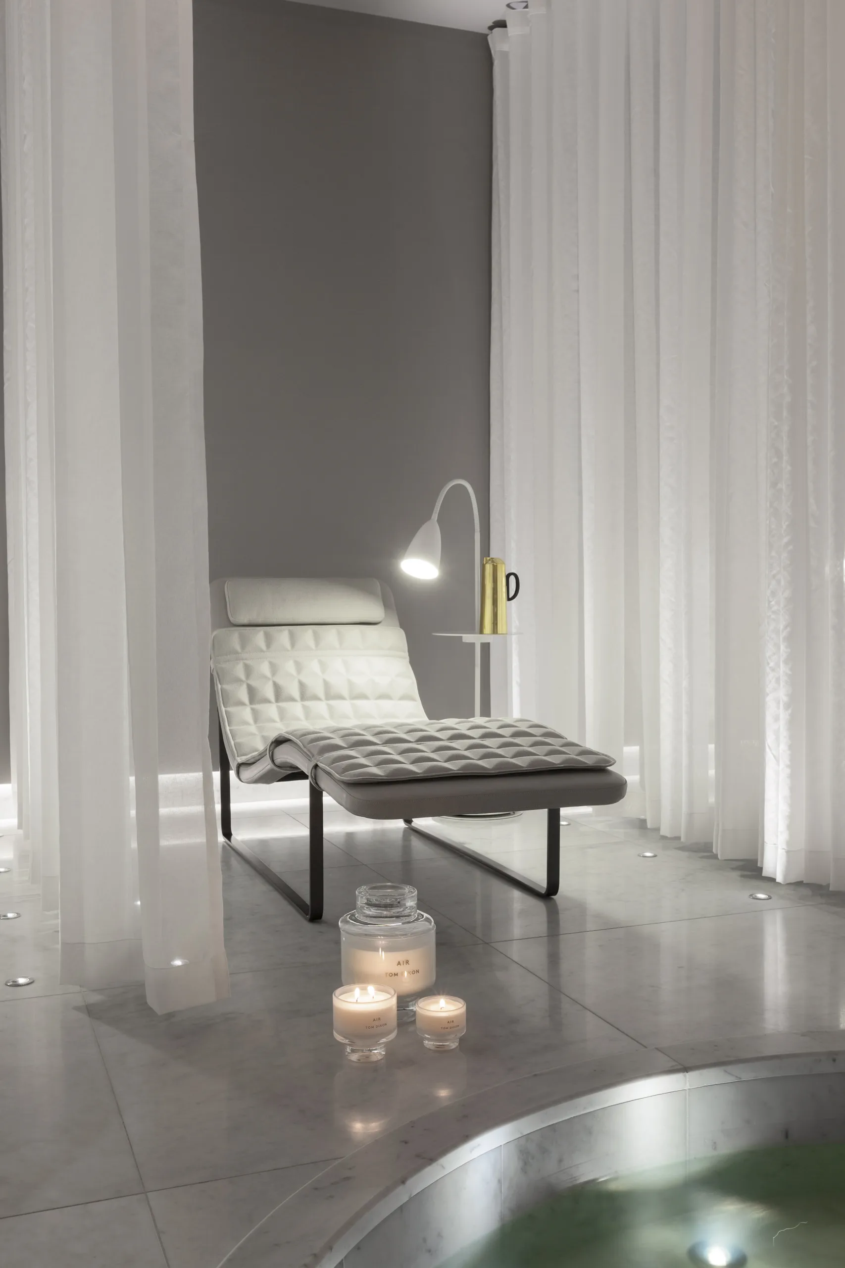 Elements scented candle medium, Air Tom Dixon