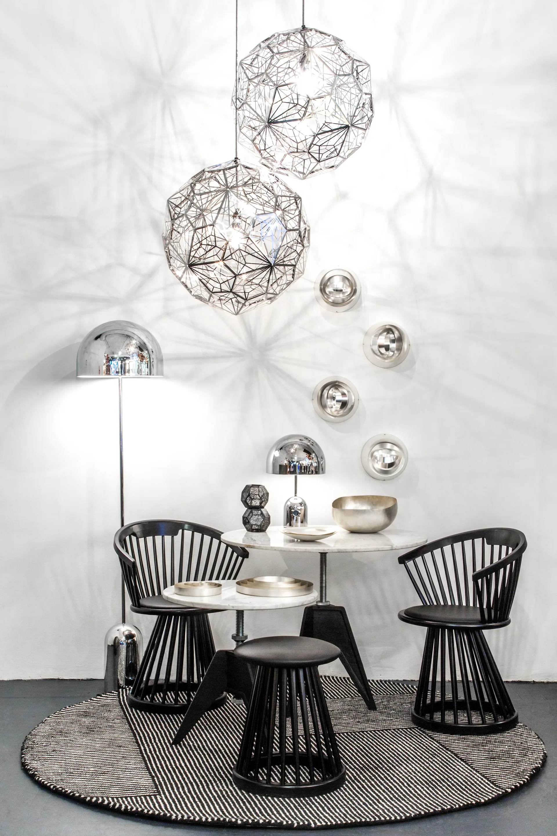 Fan chair upholstered seat, Black birch-black leather Tom Dixon
