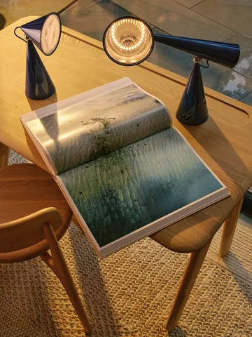 Pose Task LED table lamp - Indigo - Tom Dixon