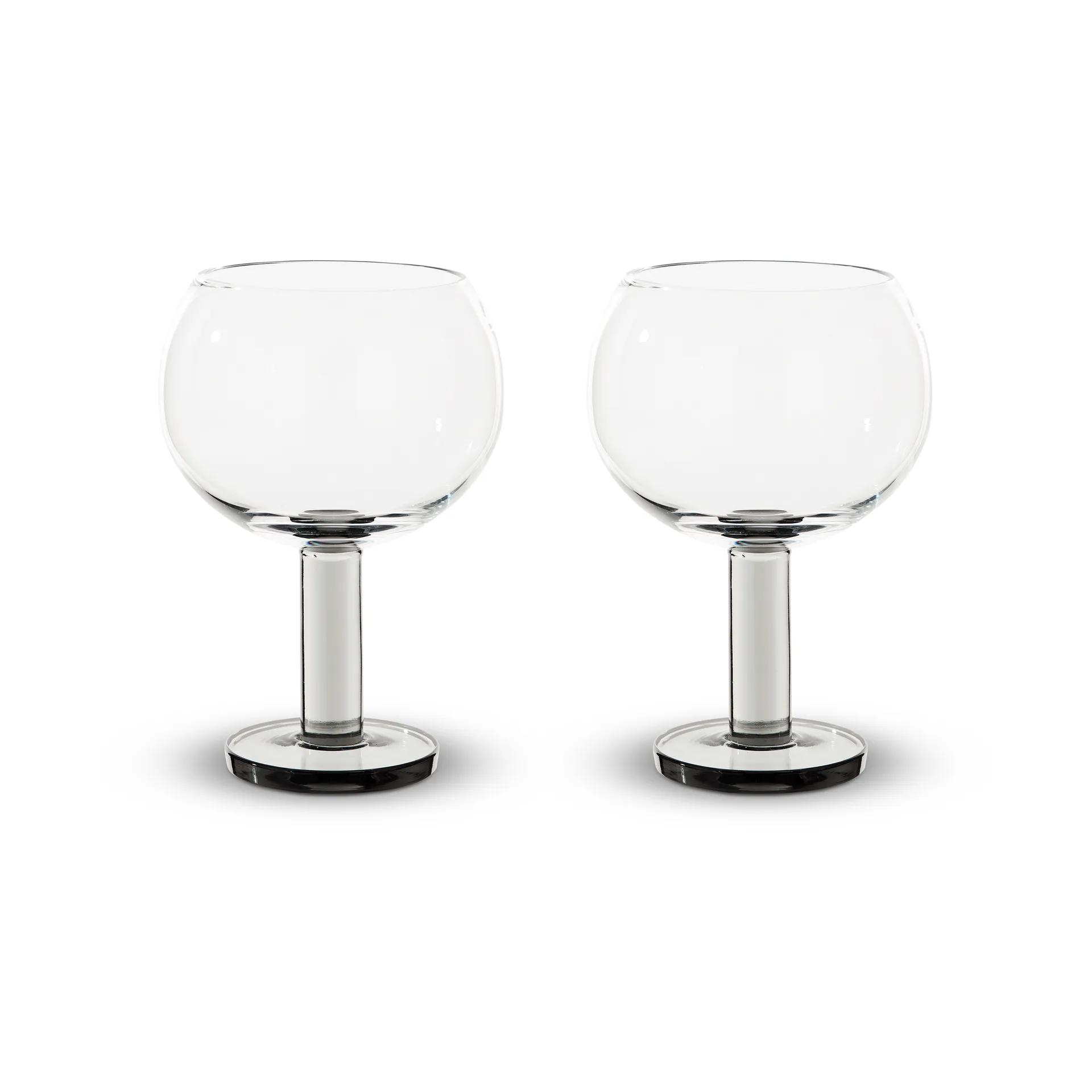 Puck Balloon glass on foot 45 cl 2-pack, Clear-smoke Tom Dixon