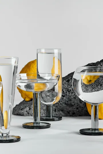 Puck Balloon glass on foot 45 cl 2-pack - Clear-smoke - Tom Dixon