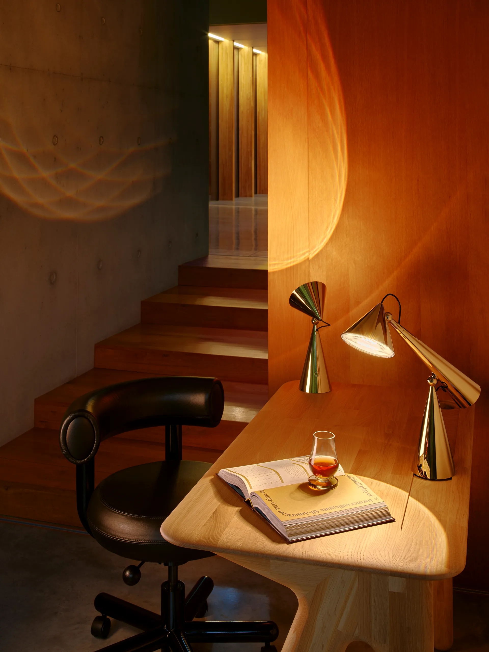 Slab desk 60x120 cm, Oak Tom Dixon