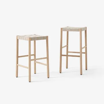 Betty TK7 barstool - Oak, natural braided linen band seat - &Tradition