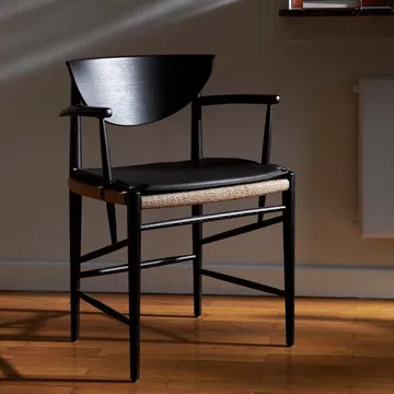 Drawn HM4 seat pad - Leather black - &Tradition