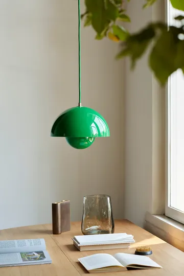 Flowerpot VP1 pendant lamp - Signal green - &Tradition