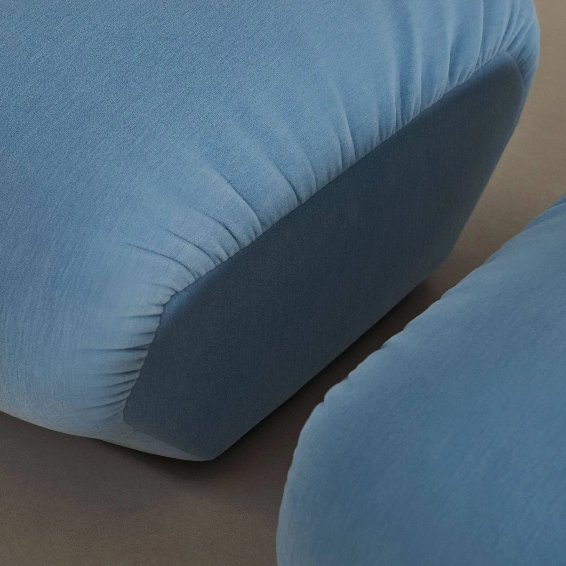 Hi Lo AV56 pouffe, Gentle 0733 &Tradition