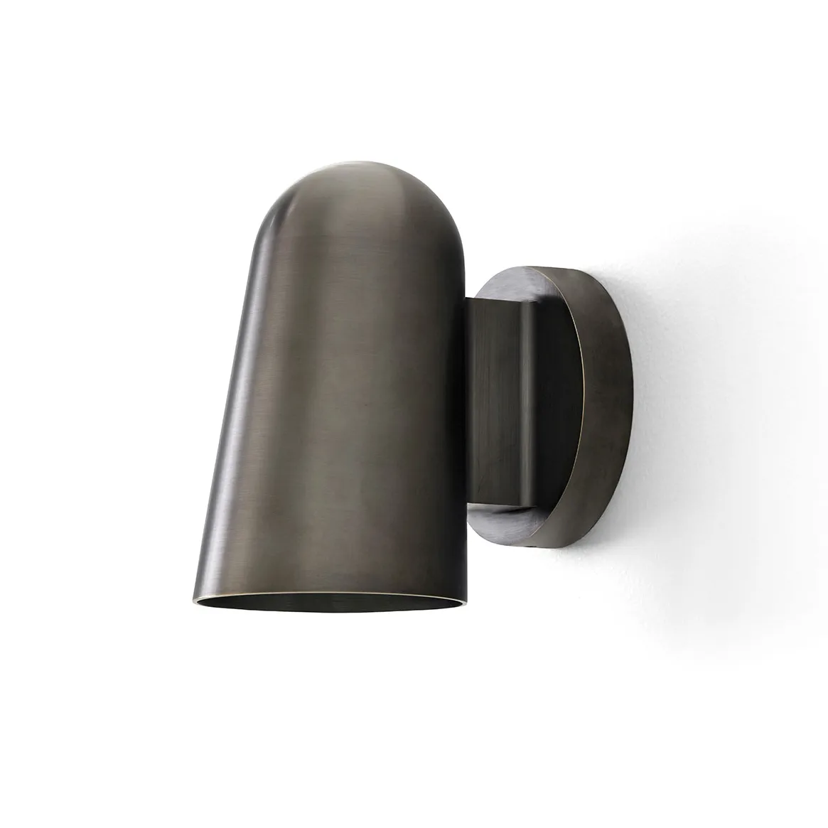 Solid SC105 wall lamp, Bronzed brass &Tradition