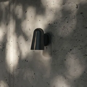 Solid SC105 wall lamp - Bronzed brass - &Tradition