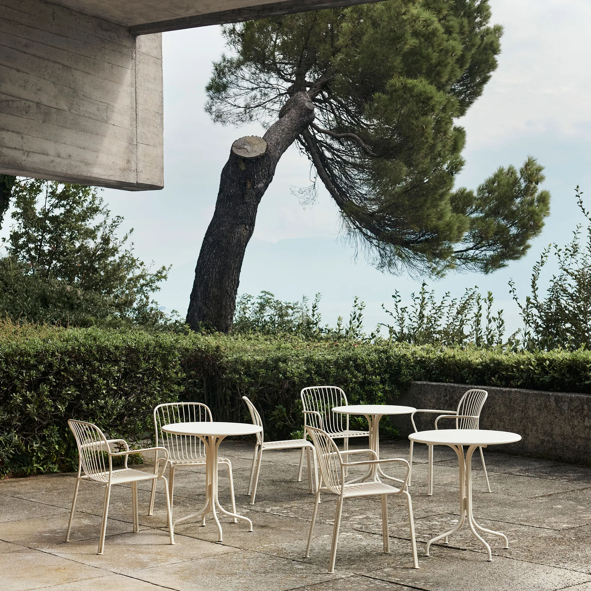 Thorvald SC95 chair, Ivory &Tradition