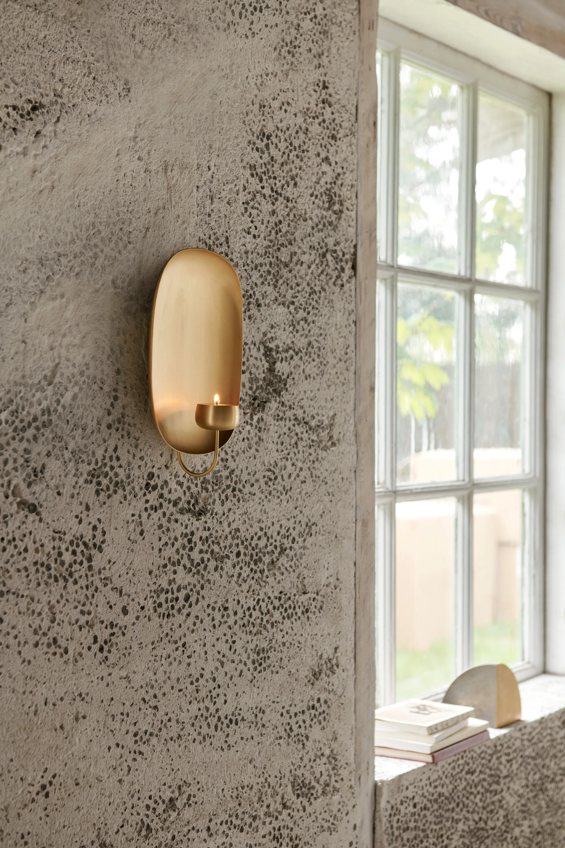 Votive AV20 tea light holder, brass &Tradition