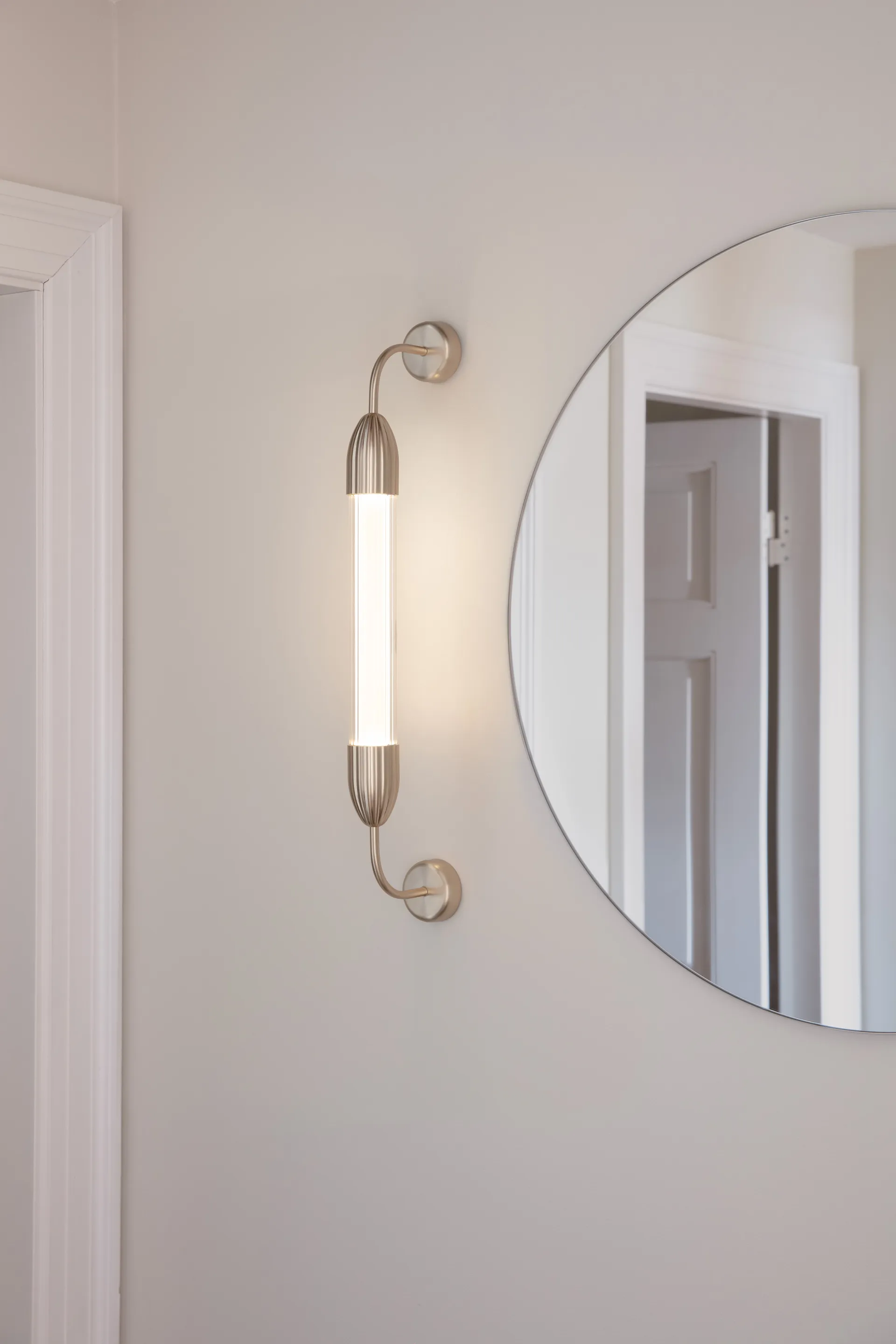 Lemon Squeeze Wall short wall lamp, Single plated brass Umage
