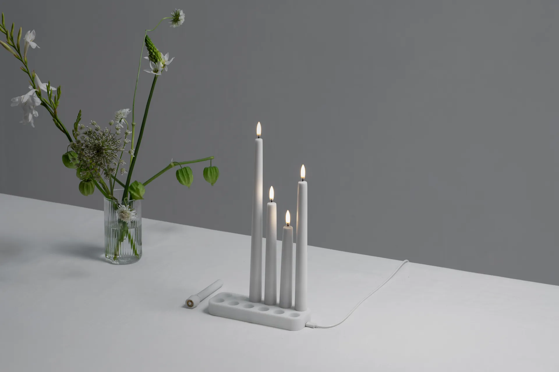 Uyuni LED Taper candles white 2-pack, Ø2.3x25.2 cm Uyuni Lighting