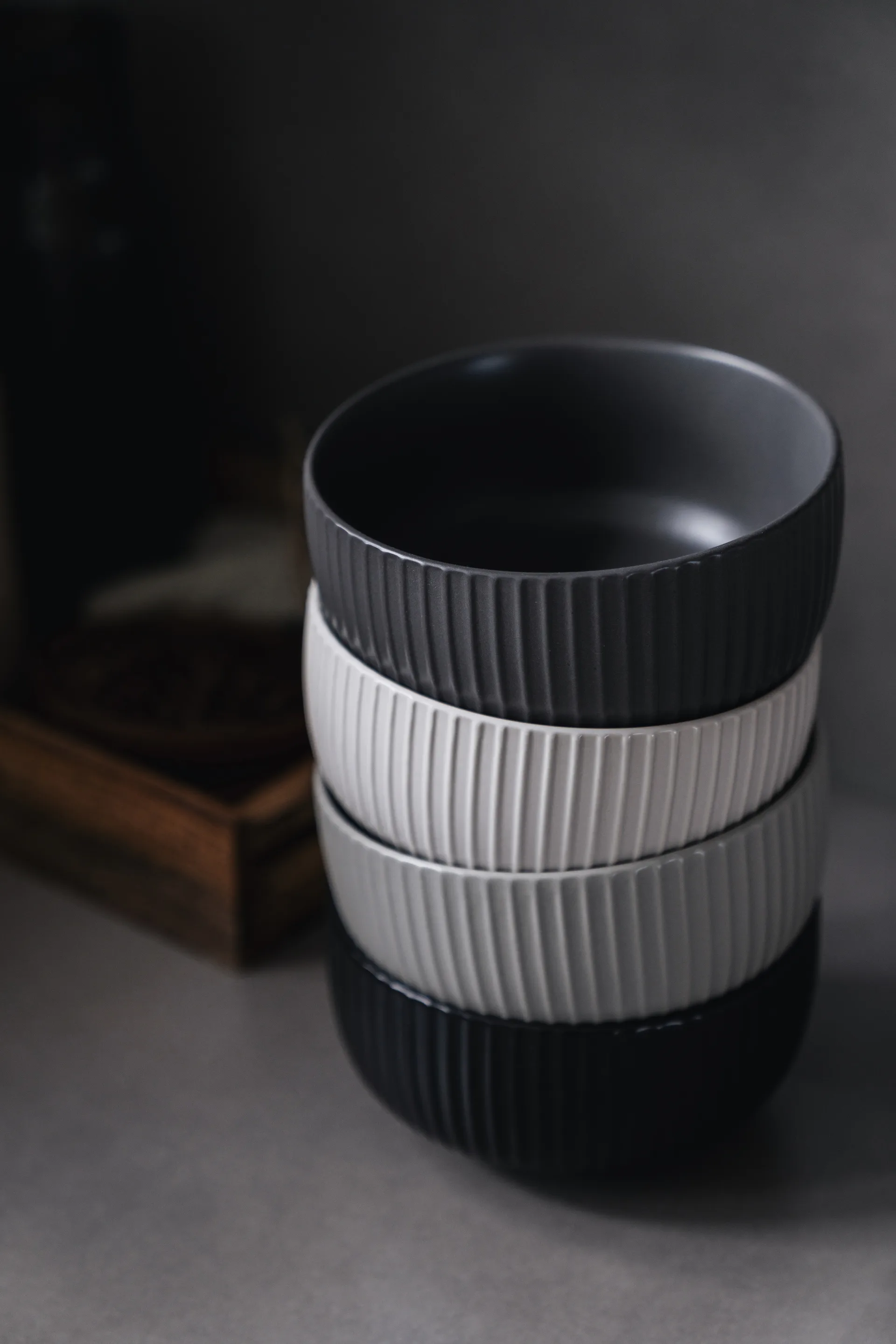 Duga flinga bowl 70 cl 4-pack, White. sandgrey. antracit. black Vargen & Thor