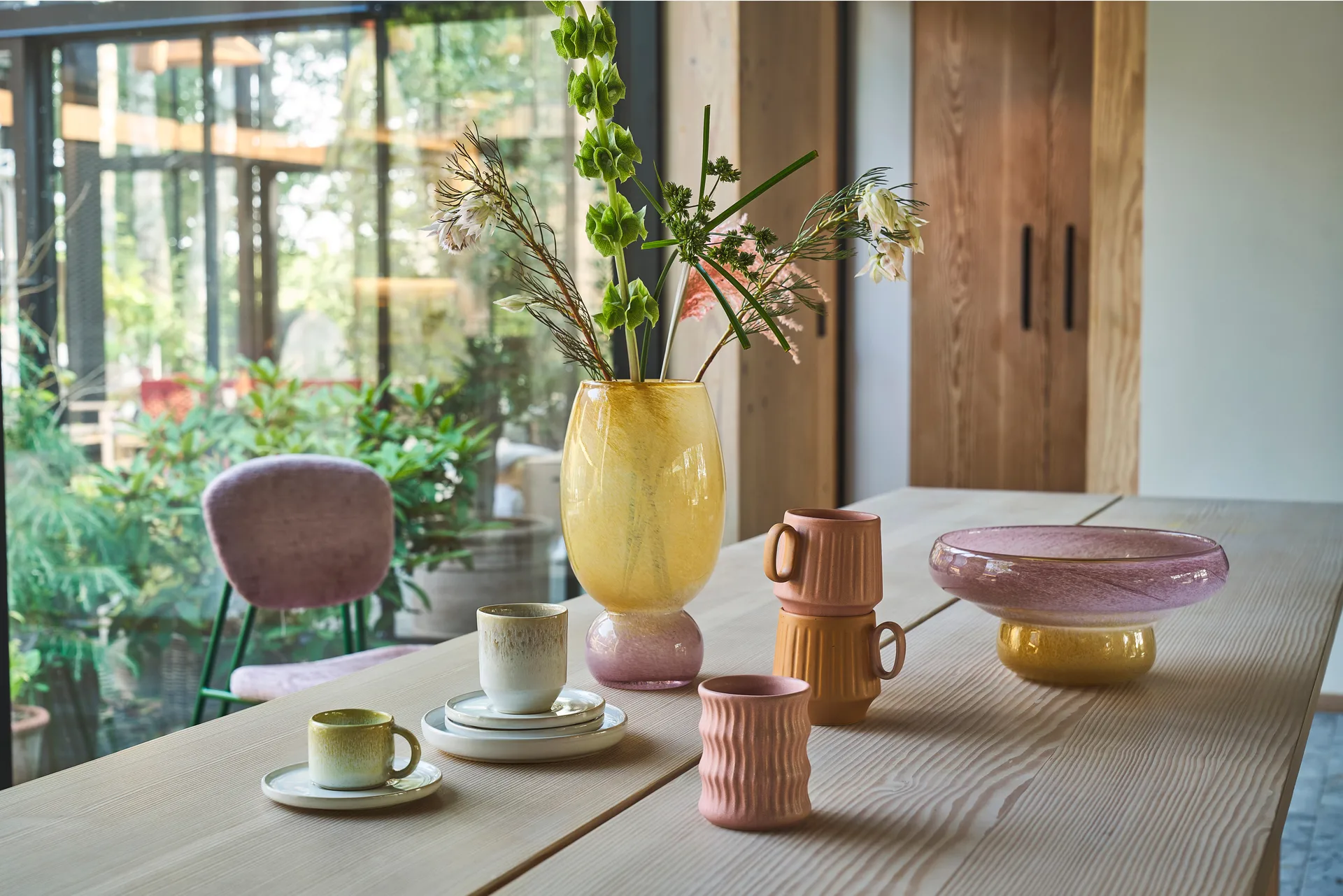 Styles bowl Ø30 cm, Pink-Yellow Villa Collection