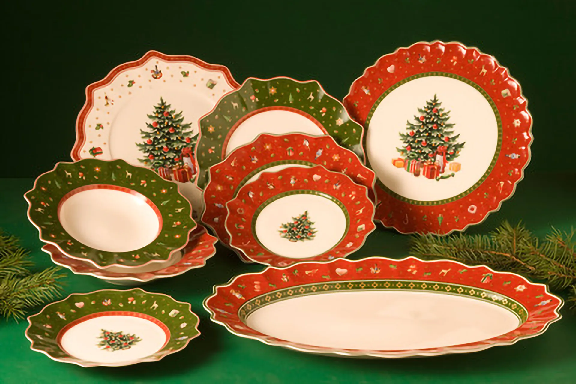Toy's Delight serving platter oval 31x50 cm, White-red Villeroy & Boch