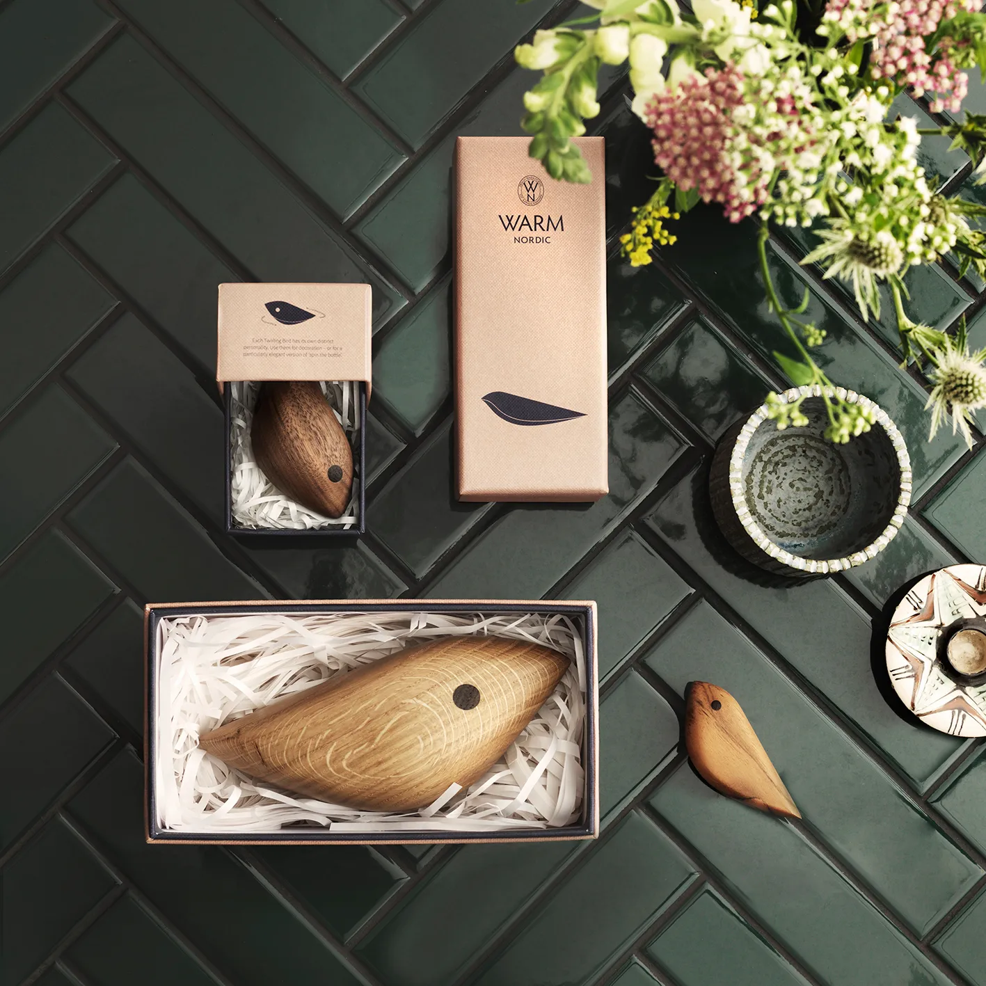 Twirling Bird decoration M, Walnut Warm Nordic