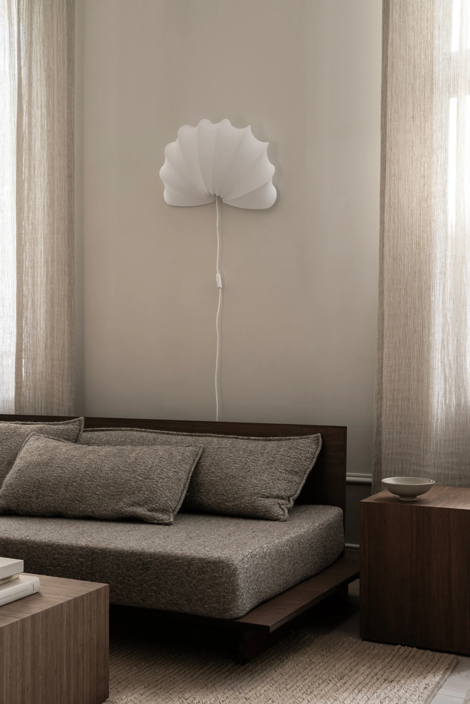 Anna wall lamp L 54 cm, White cotton Watt & Veke