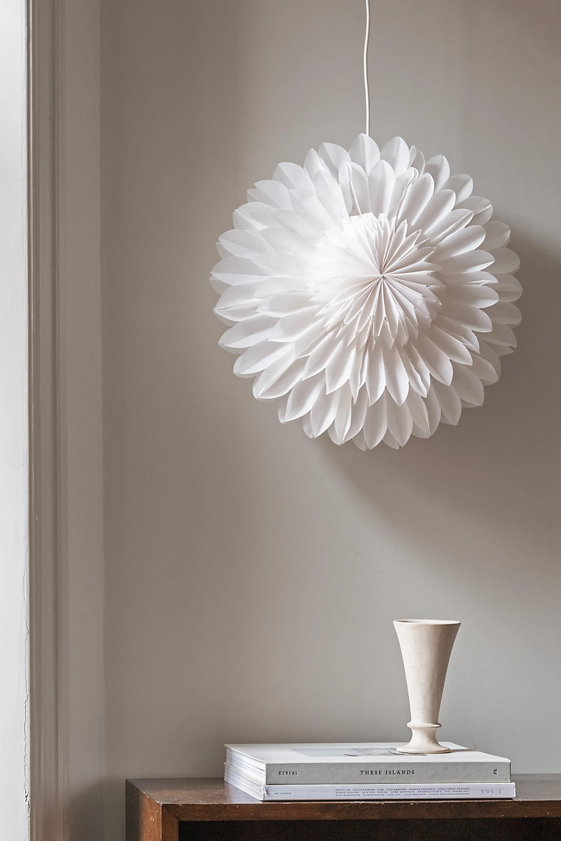 Lotus advent star Ø44 cm, White Watt & Veke