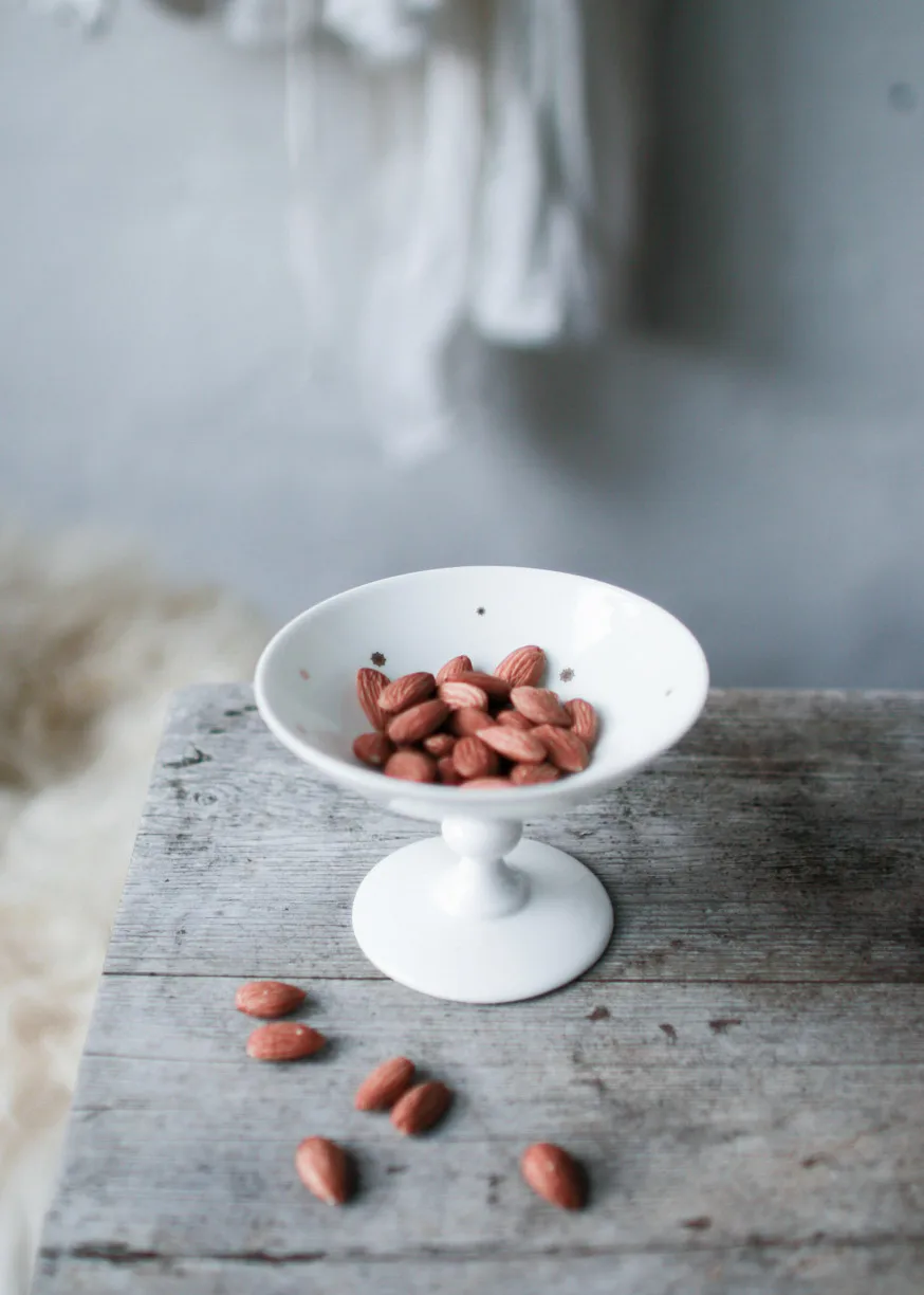 Starfall bowl on foot 12 cm, White Wik & Walsøe