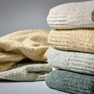 Classic bath towel 70x140 cm - wheat - Zone Denmark