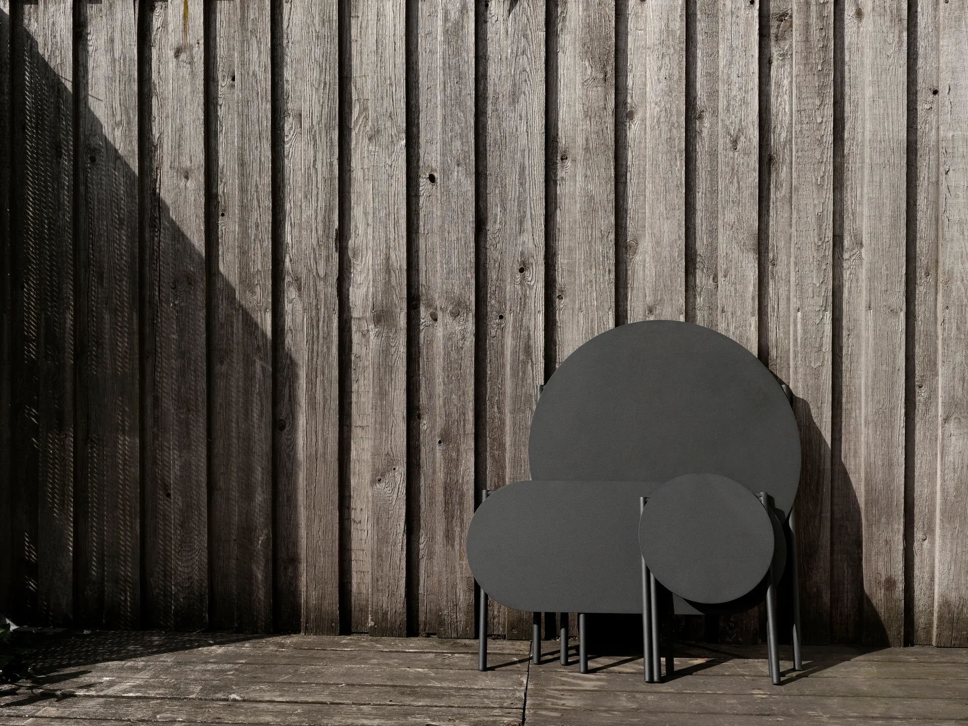 Disc table Ø70 cm, Black Zone Denmark