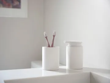 Karma soap dispenser 25 cl - White - Zone Denmark