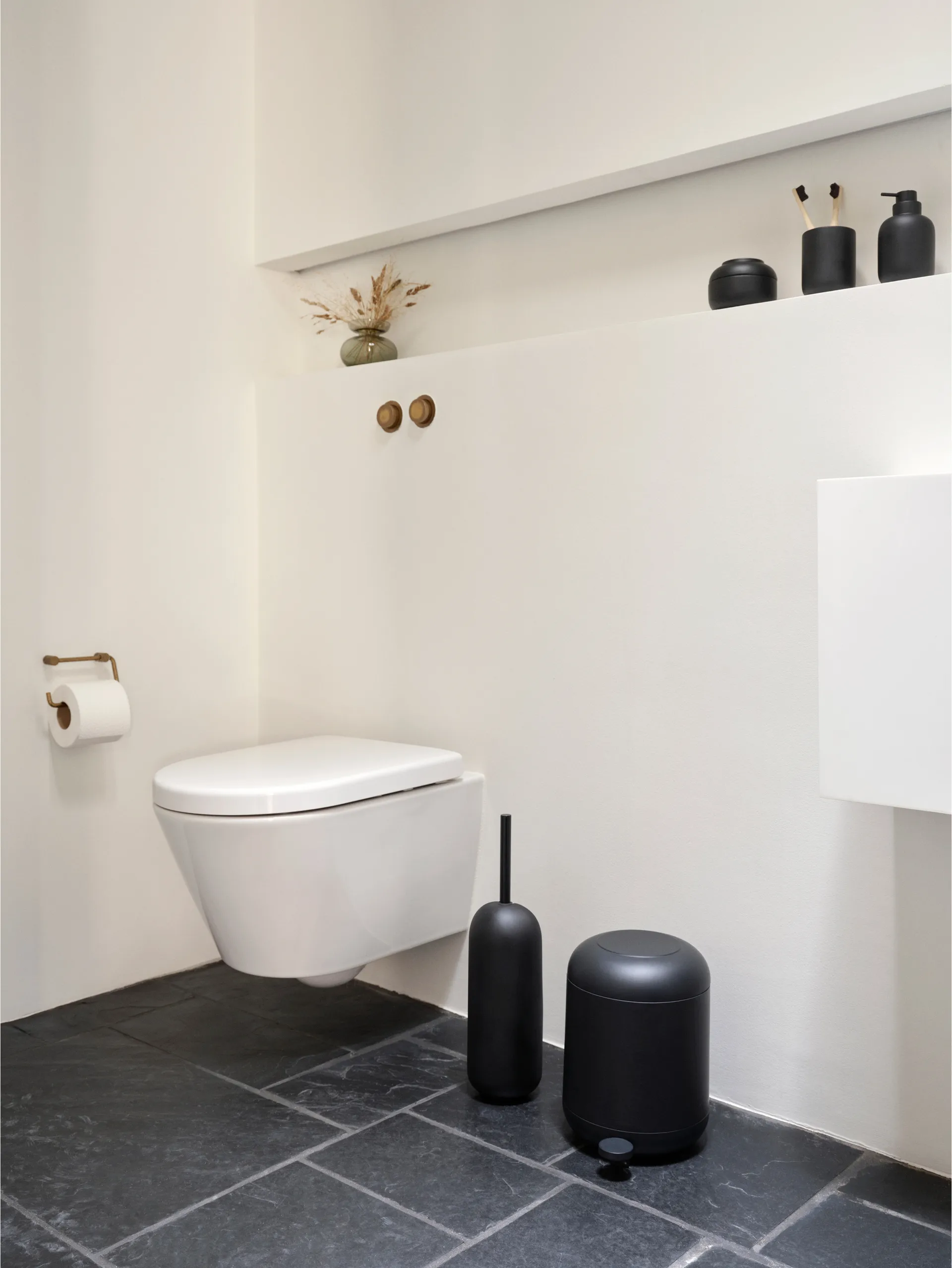 Sensu soap dispenser 30 cl, Black Zone Denmark