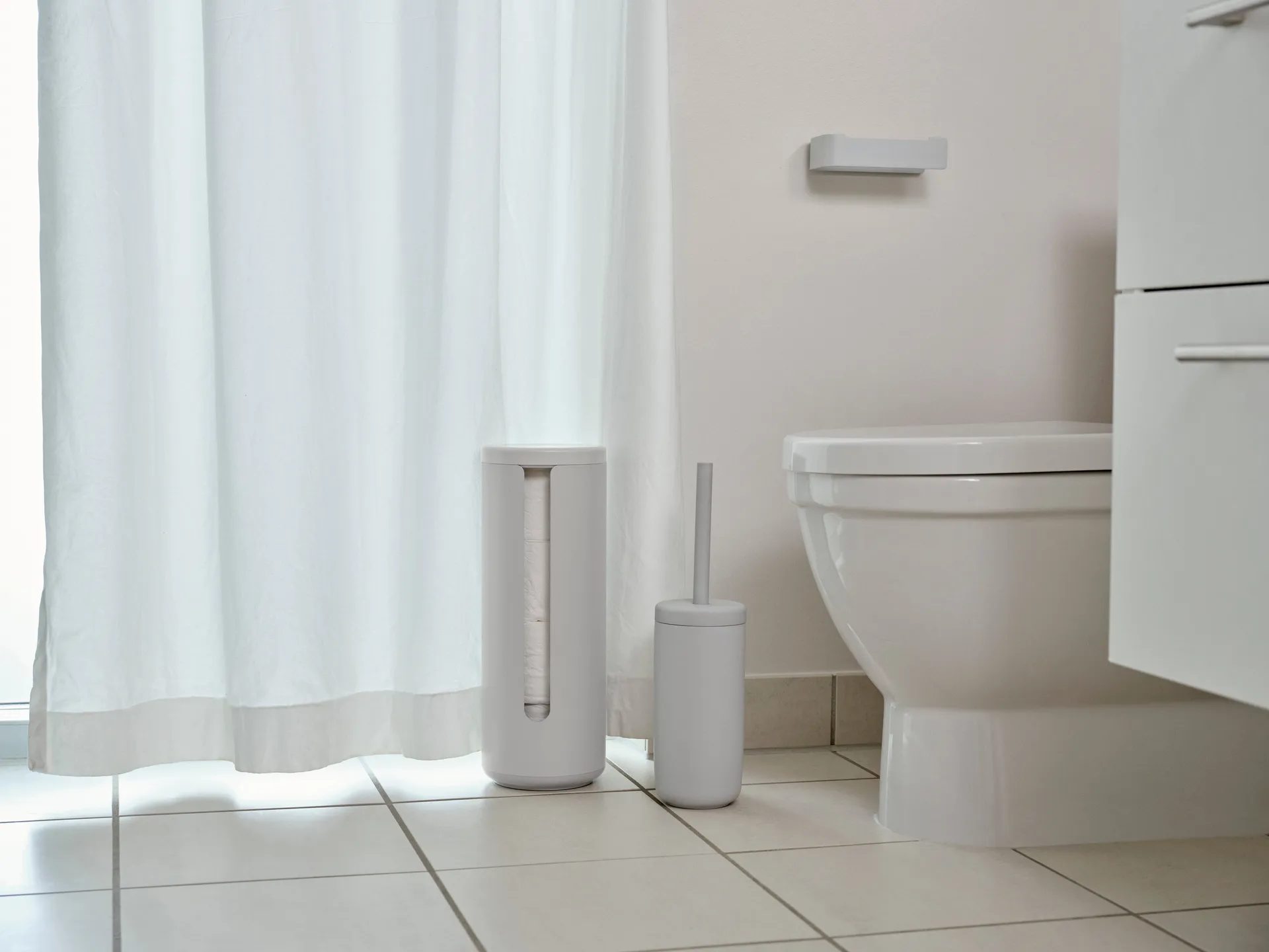 Ume toilet paper holder, Soft Grey Zone Denmark