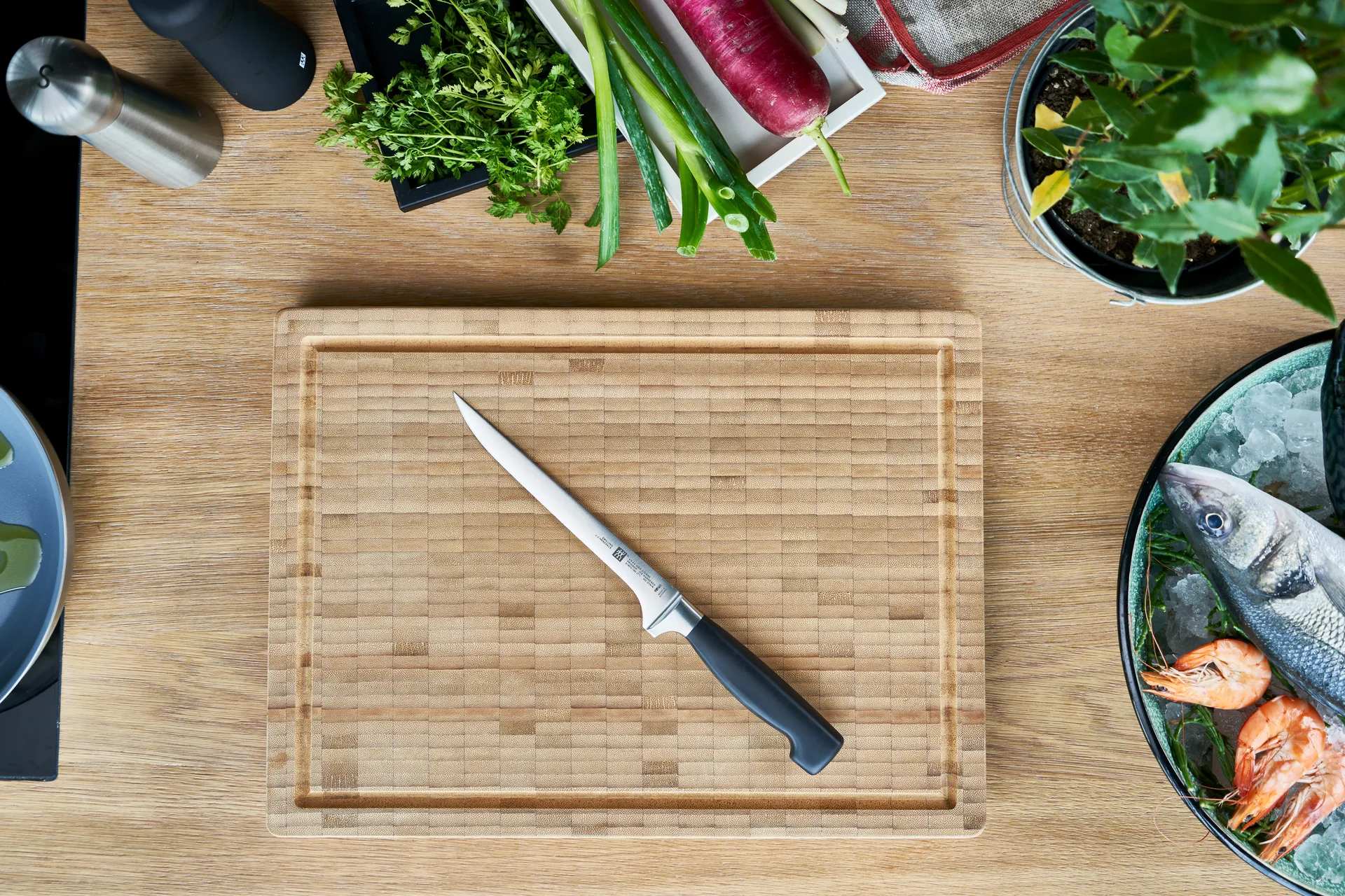 Zwilling Four star fillet knife 18 cm, Black-stainless steel Zwilling